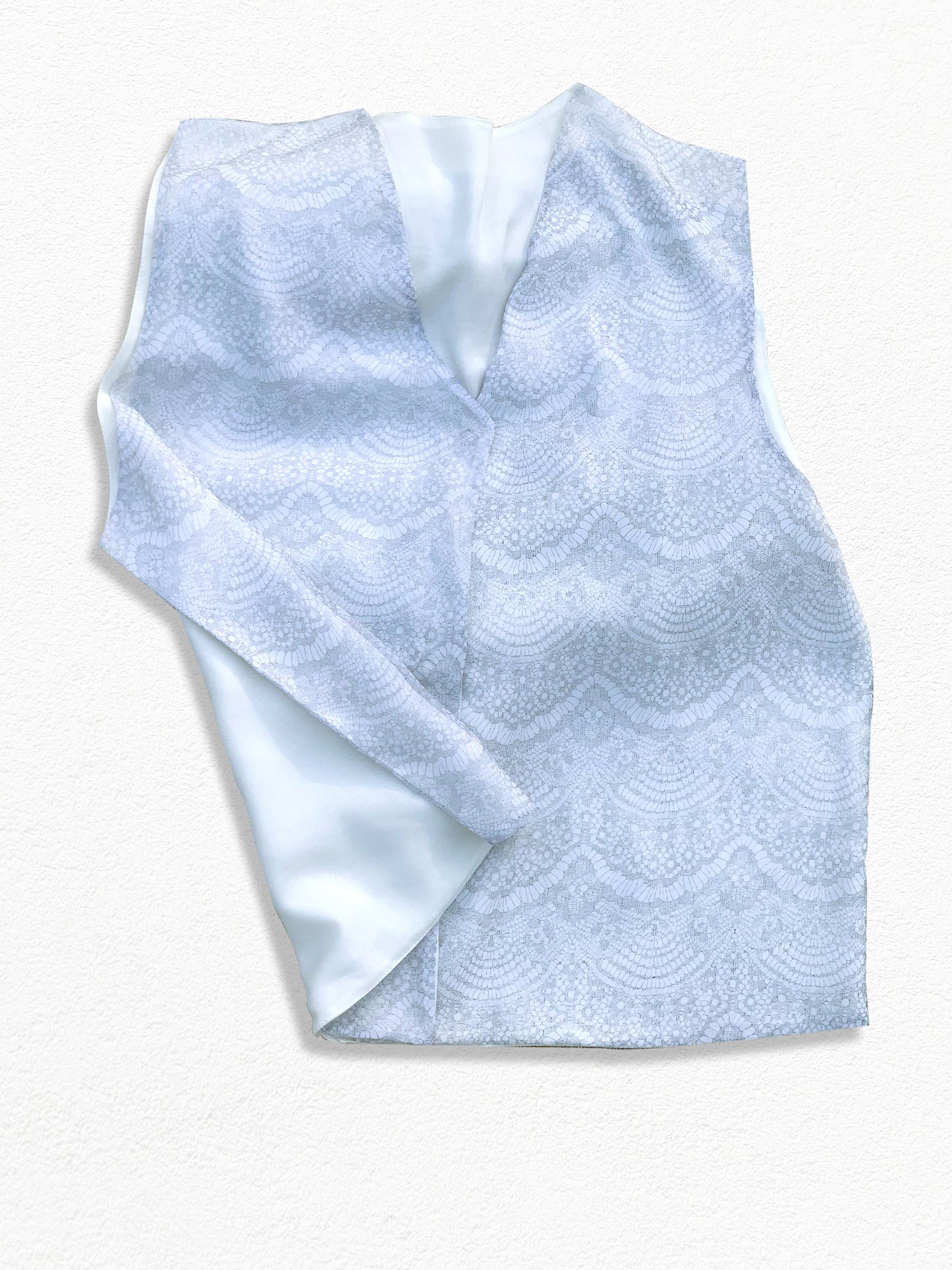 winter vest-white-fall/winter